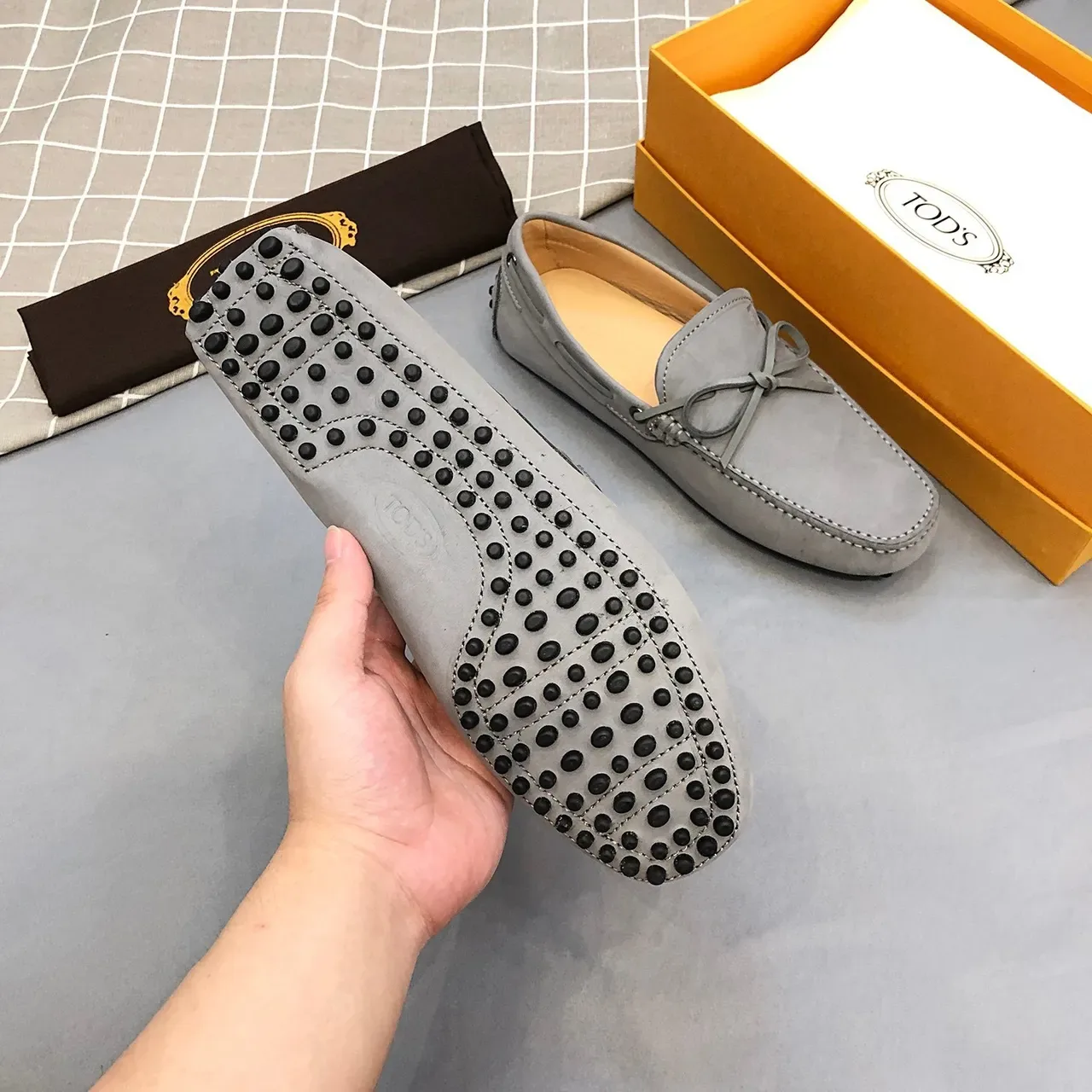 Loafers Tod's Bow de ante gris 8