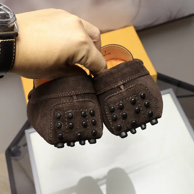 Tod's Gommino Loafer 棕白麂皮鞋面 T-Bar 金属扣 乐福鞋 2