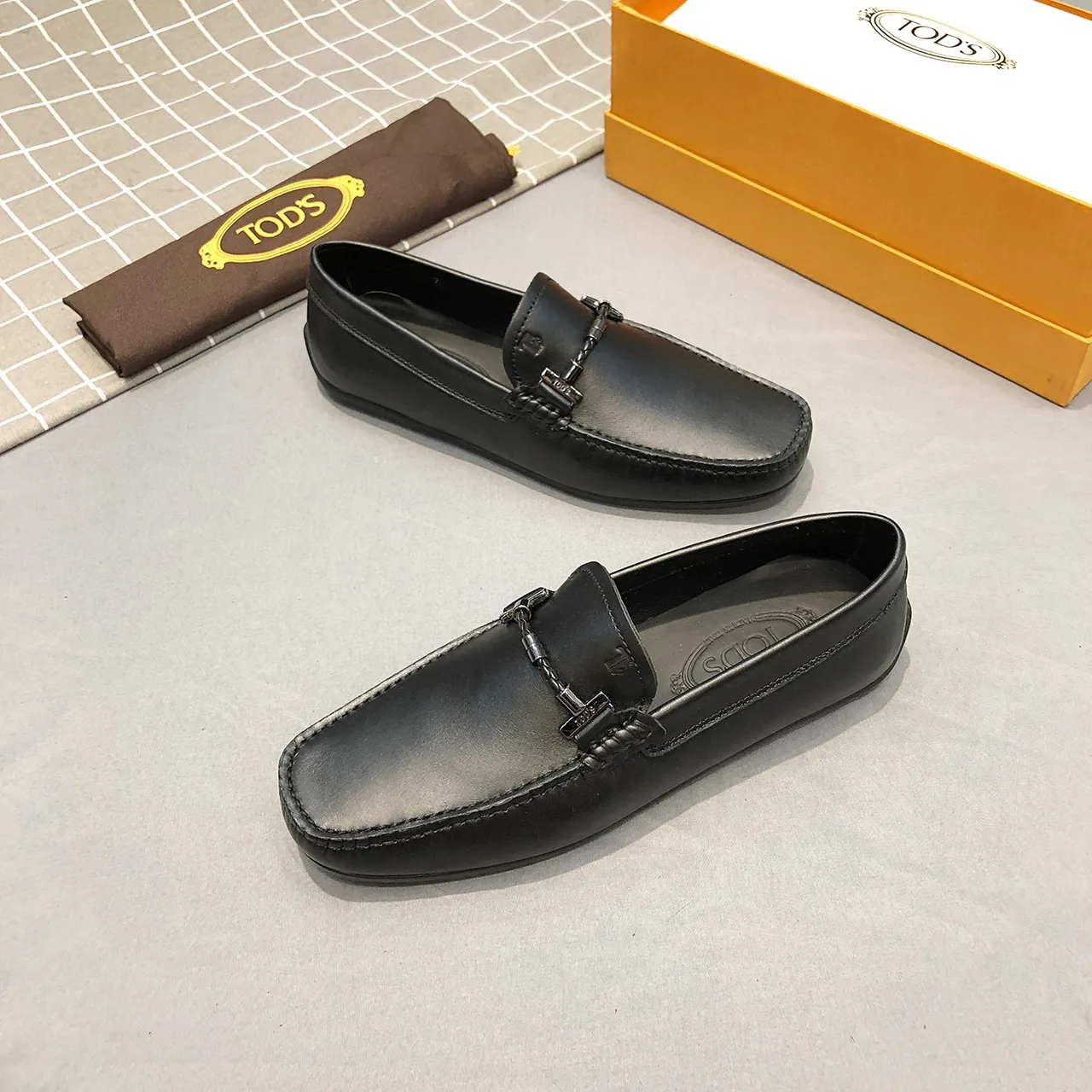 Tod's Horsebit Loafer Black Leather Loafers 3