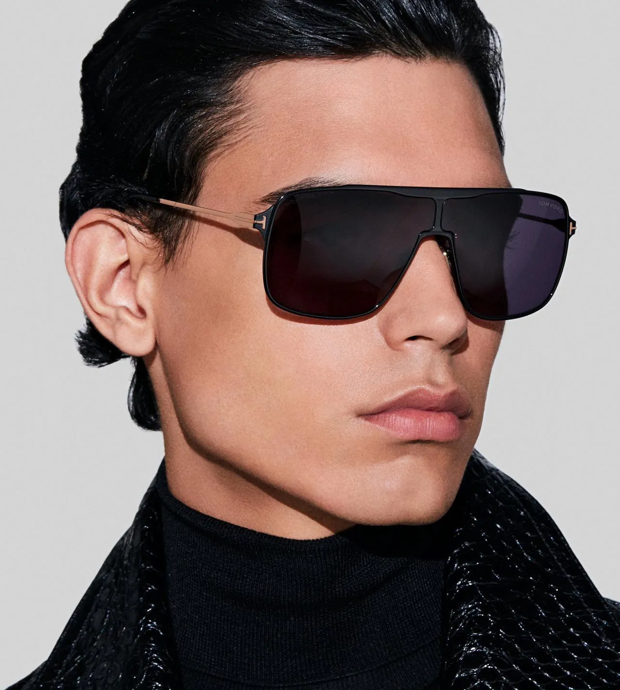 Tom Ford Zappa Óculos de sol pretos e roxos estilo escudo inspirados em aviador 2