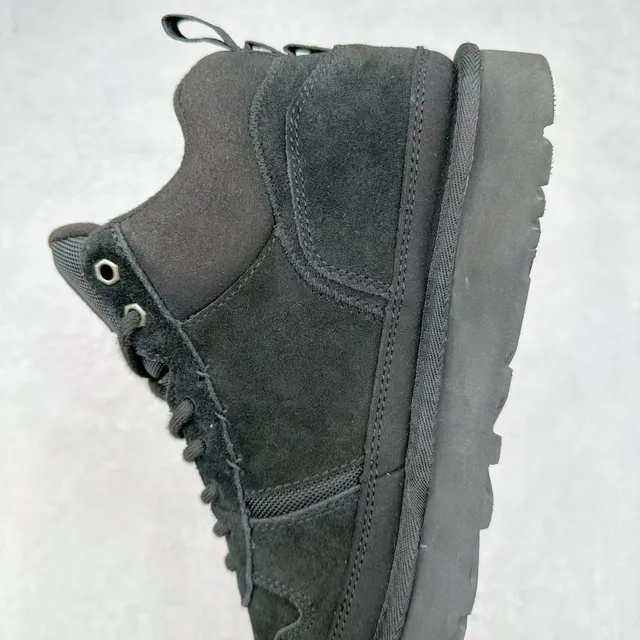 UGG 黑色 高帮 麂皮和网面 鞋面 雪靴 7