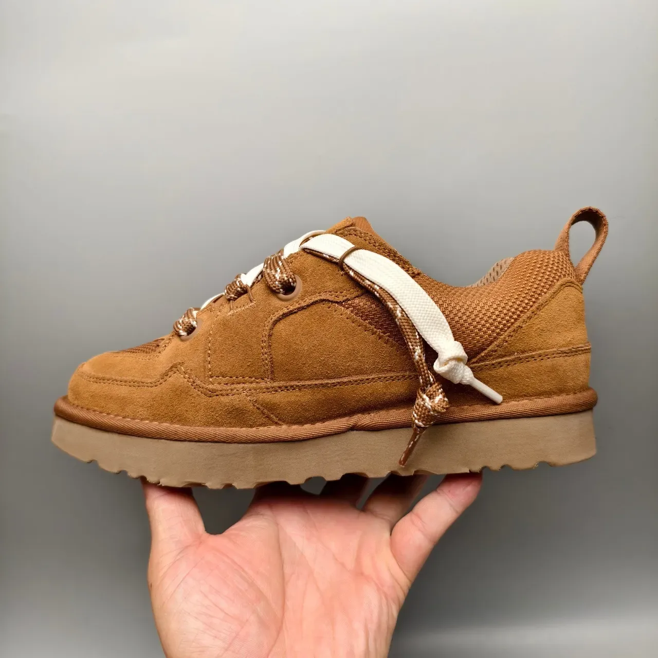 UGG Marrom Bege Camurça Superior Sistema Duplo Cadarço Tênis Lifestyle 7