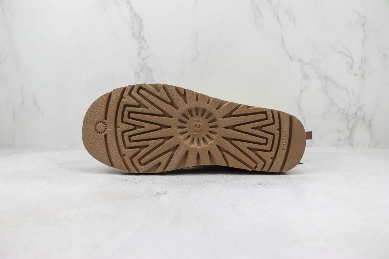 UGG Classic Mini Bow 棕色麂皮羊毛内里雪靴 7