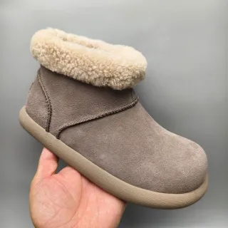 UGG क्लासिक मिनी टॉप सूड शियरलिंग कफ एंक्ल बूट