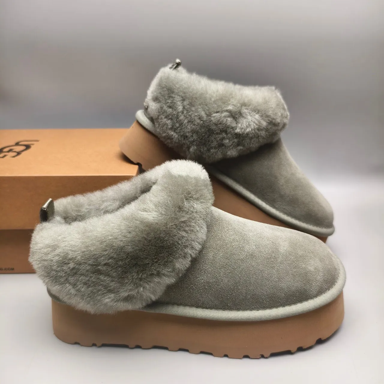 UGG Gray Brown Shearling-Lined Suede Upper Snow Boots 6