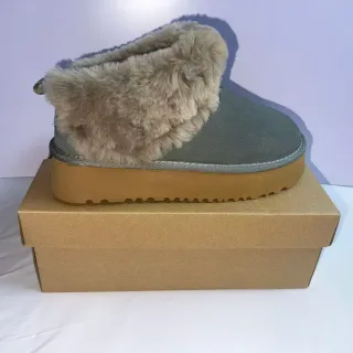 UGG 绿色米色 羊毛内翻切边麂皮鞋面雪靴