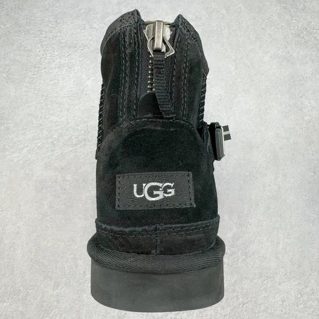 UGG Harness Strap Bottes de neige noires 6