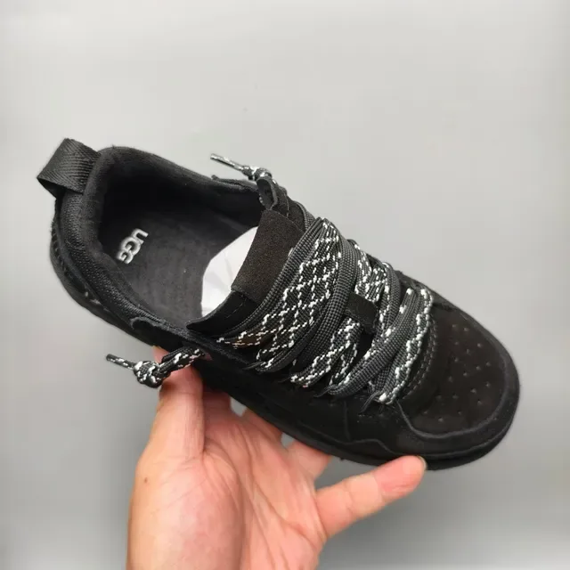 UGG Tasman Tênis Lifestyle de Camurça Preto 3