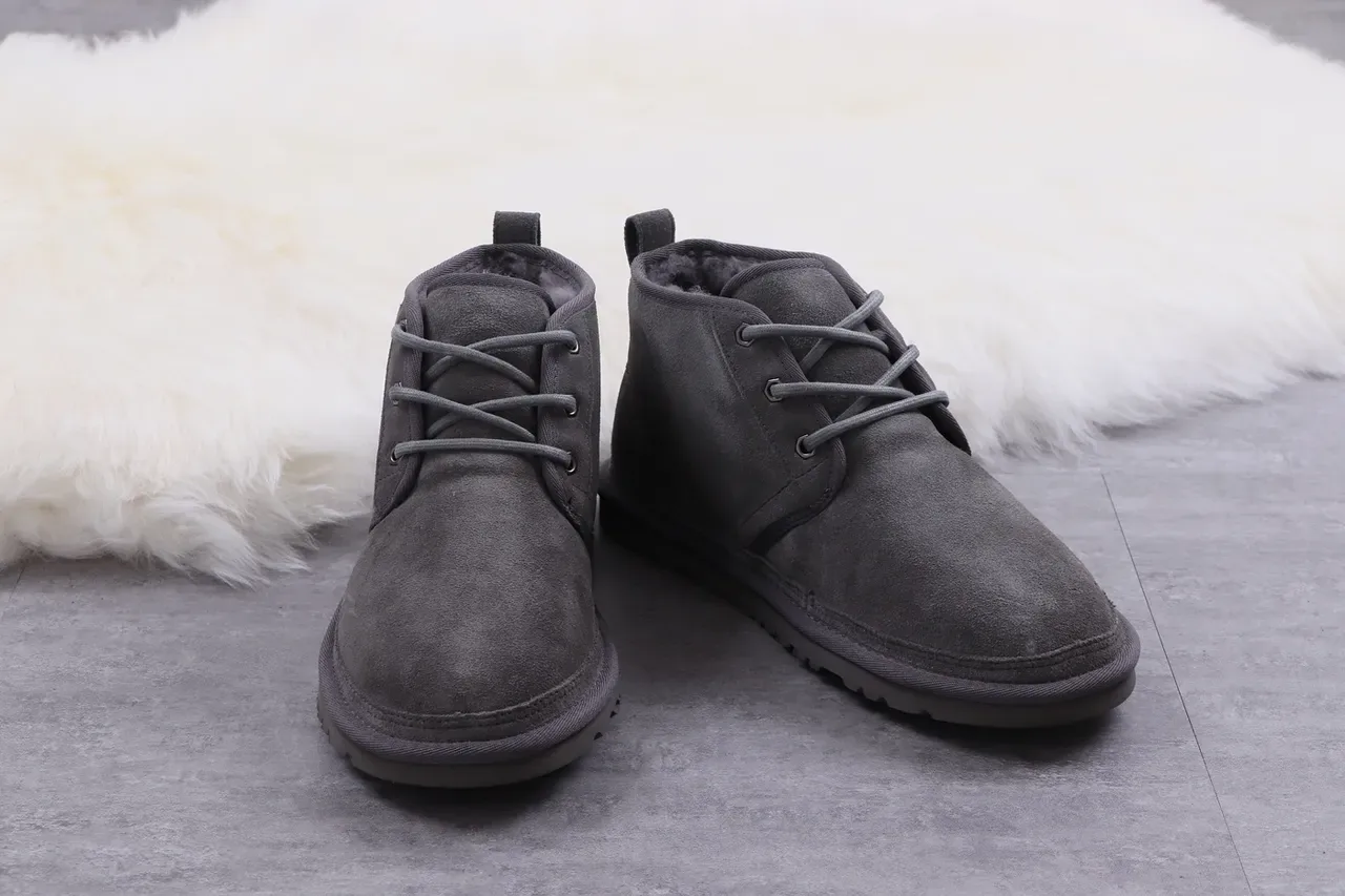 UGG Tasman Botas de Neve de Camurça Cinza Carvão Forradas em Shearling com Cadarços 4