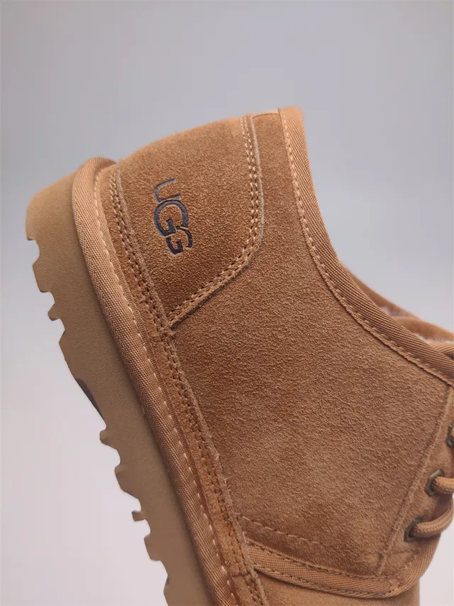 UGG Tasman حذاء ثلجي بني كستنائي جلد مخملي مع فراء داخلي مربوط بحزام 15