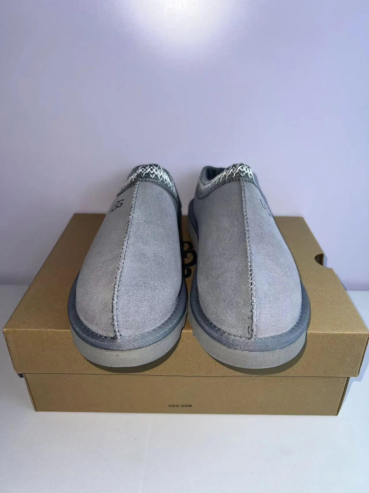 UGG Tasman ধূসর রূপালী সুয়েড উপর বুনন ট্রিম কলার স্লিপার্স 6