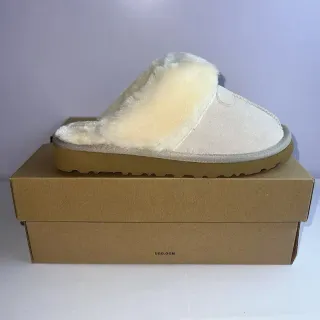 UGG Tasman 米白羊毛内里拖鞋