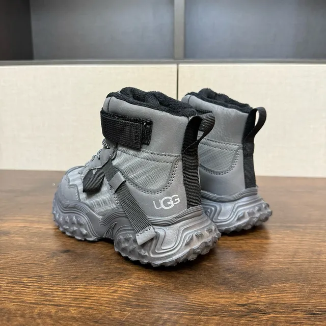 UGG Tasman Pink Purple Chunky Tread Sole Dual Lace-and-Strap Closure Snow Boots 24