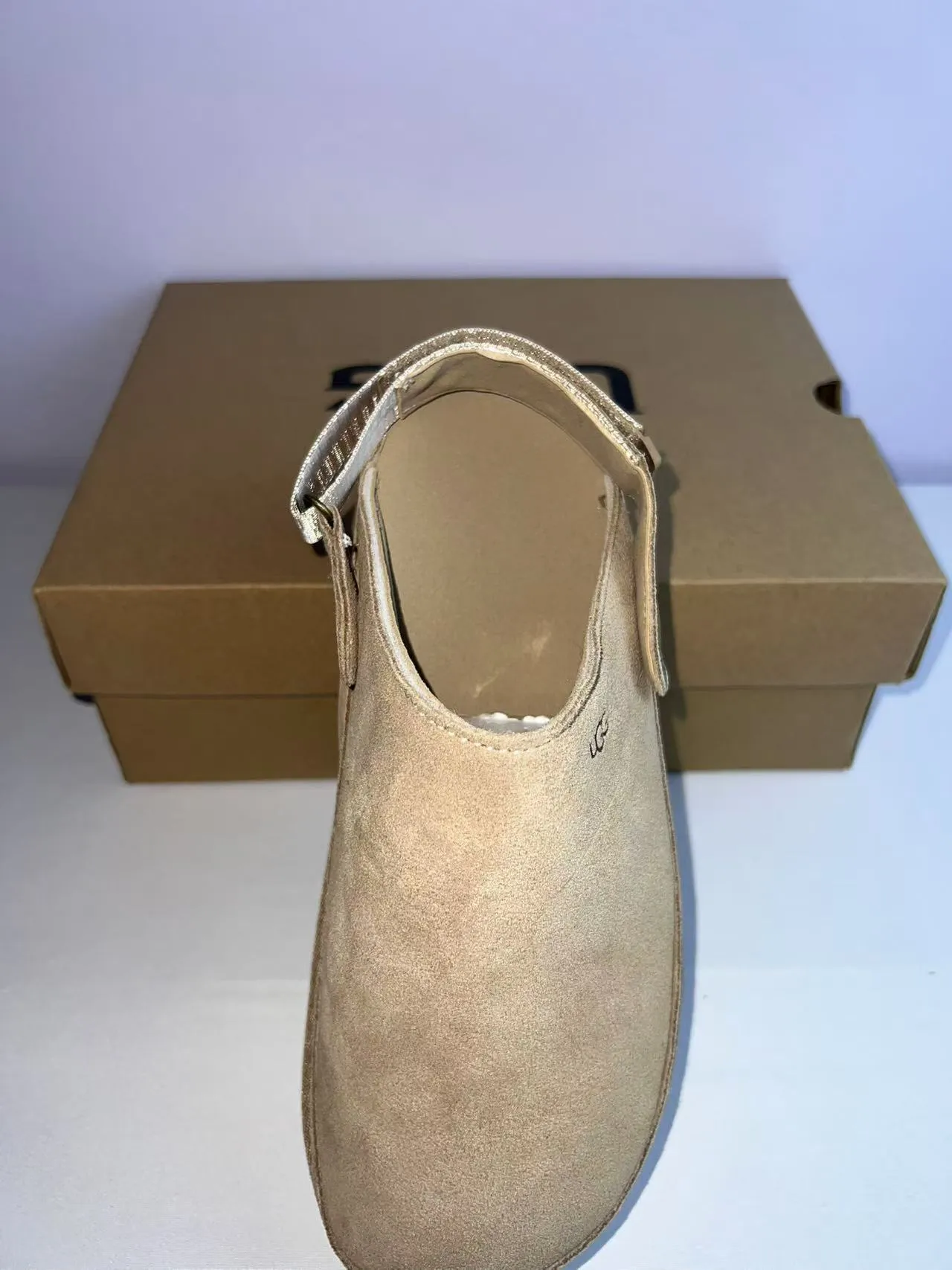 UGG Tasman Tan zueco de plataforma de ante 3
