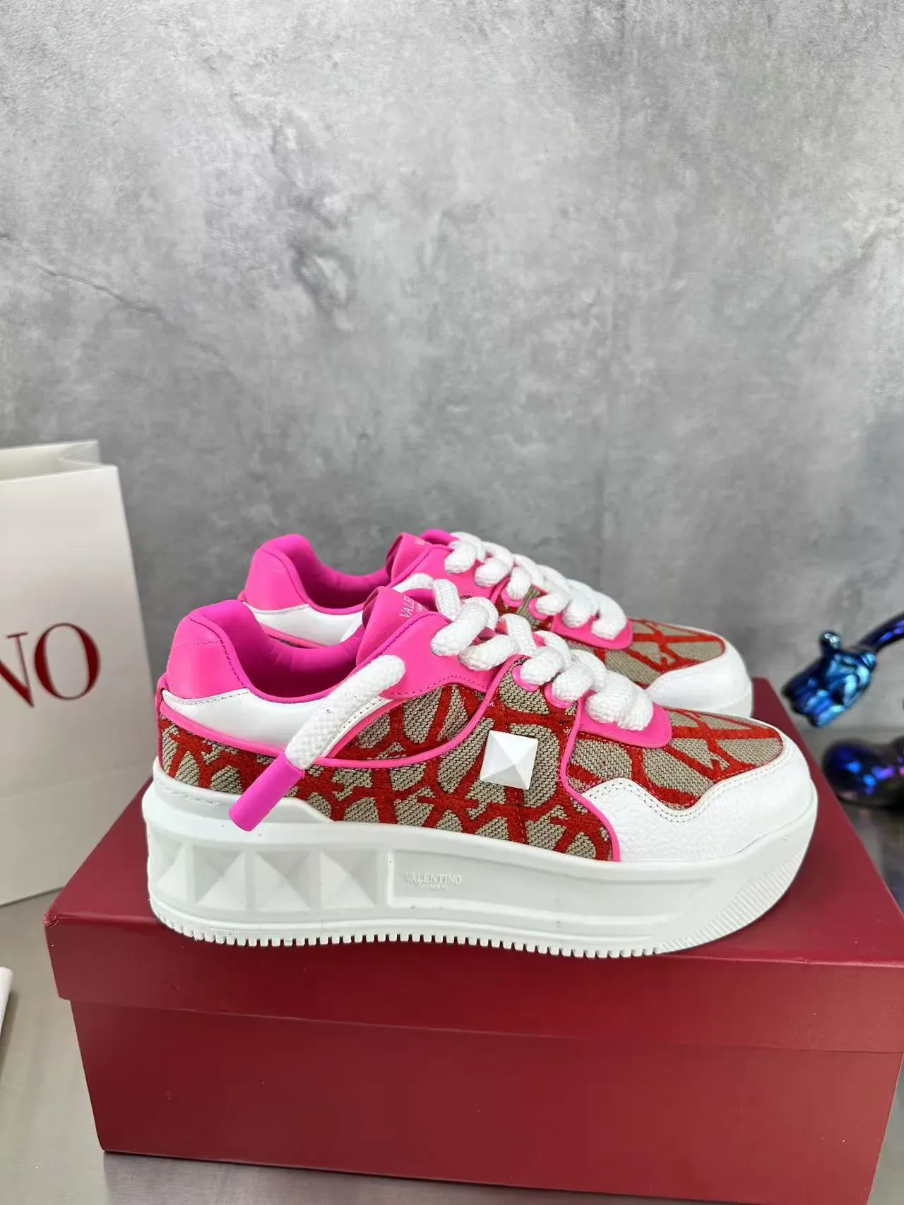 Valentino Tênis Lifestyle Abertos Rosa Vermelho Bege 9