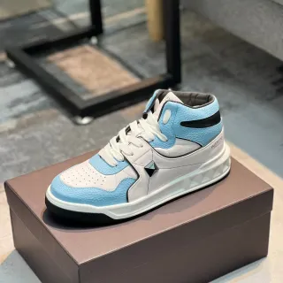 Valentino Rockstud নীল-সাদা হাই-টপ চামড়ার প্যানেল লাইফস্টাইল স্নিকার্স