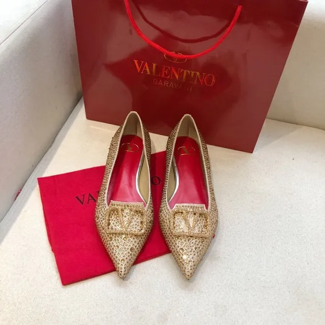 Valentino Rockstud Mocassins ornés de cristaux à bout pointu 6
