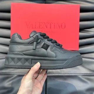 Valentino Rockstud Monocromo Preto Lifestyle Sneakers