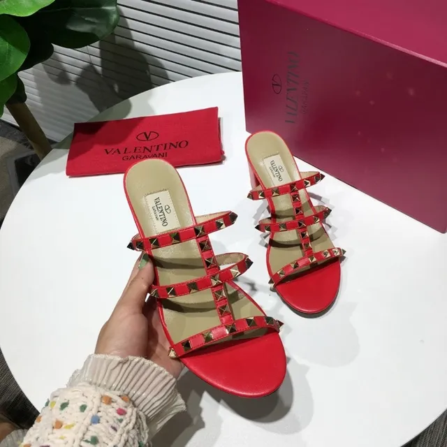 Sandálias Gladiator de Salto Bloco Valentino Rockstud Tachadas Vermelhas 7