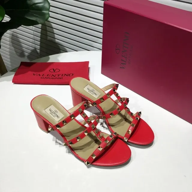Sandálias Gladiator de Salto Bloco Valentino Rockstud Tachadas Vermelhas 9