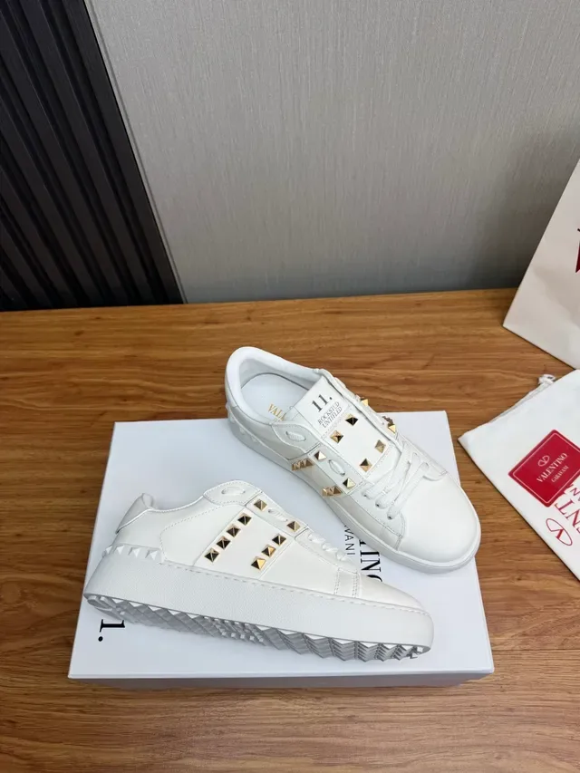 Valentino Rockstud Tênis Lifestyle de Couro Branco Low-Top 6