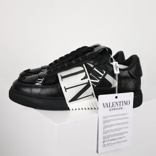 Valentino VLTN কালো এবং সাদা চামড়ার লাইফস্টাইল স্নিকার্স