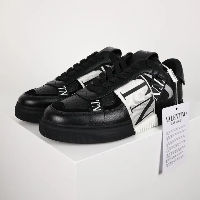Valentino VLTN حذاء أسود وأبيض جلدي أسلوب حياة 2