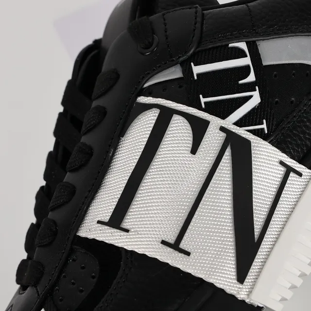 Valentino VLTN حذاء أسود وأبيض جلدي أسلوب حياة 5