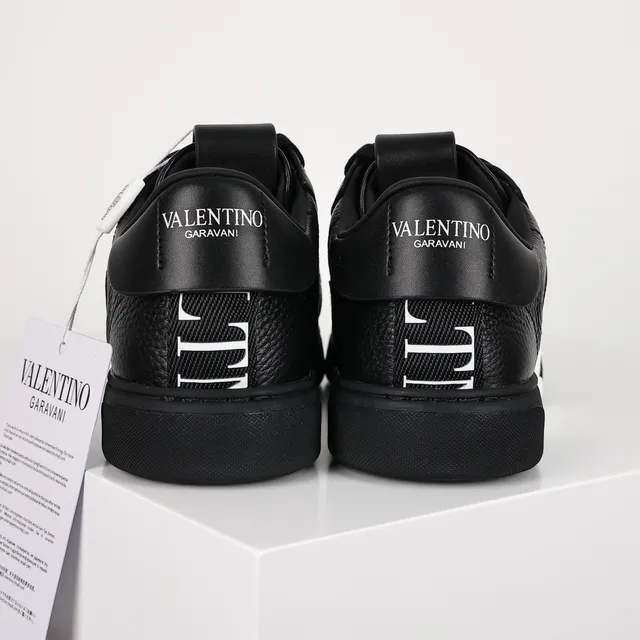 Valentino VLTN حذاء أسود وأبيض جلدي أسلوب حياة 8