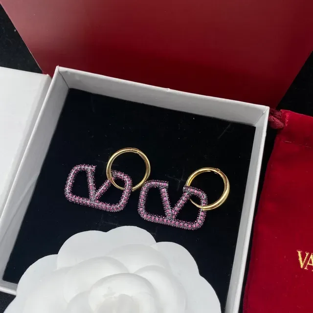 Valentino VLTN 镶嵌水晶 V-Logo 圈耳耳环 4