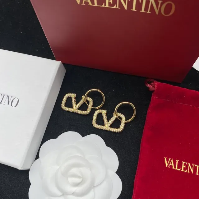 Valentino VLTN 镶嵌水晶 V-Logo 圈耳耳环 7