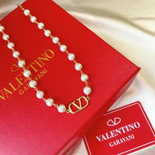 Valentino VLTN Colar de pérolas com corrente