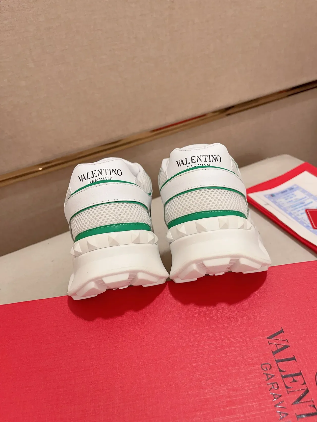 Valentino VLTN Blanc et Vert Cuir et Maille Supérieure Emblème VLogo Sneakers Lifestyle 3