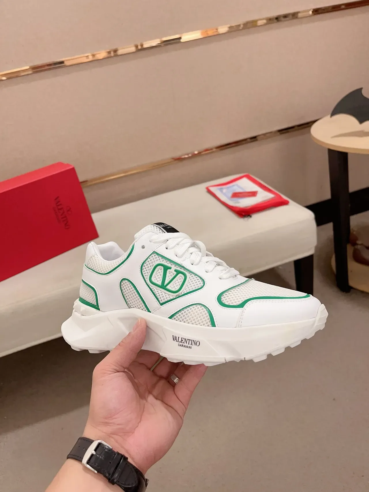 Valentino VLTN Blanc et Vert Cuir et Maille Supérieure Emblème VLogo Sneakers Lifestyle 4