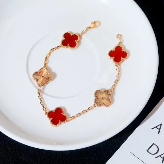 Van Cleef & Arpels Alhambra Five Motif সোনা ও লাল এনামেল ব্রেসলেট 4