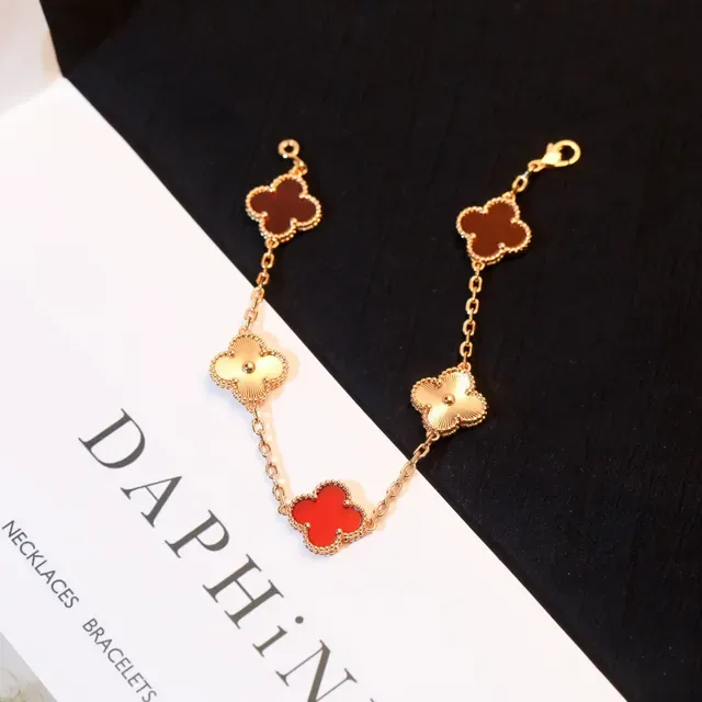 Van Cleef & Arpels Alhambra Five Motif সোনা ও লাল এনামেল ব্রেসলেট 8