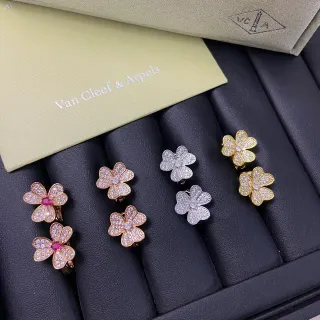 Van Cleef & Arpels Alhambra 五瓣花 蜜镶耳环