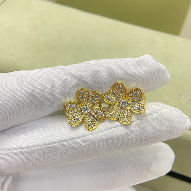 Van Cleef & Arpels Alhambra Boucles d'oreilles Fleur à cinq pétales Pavé 3