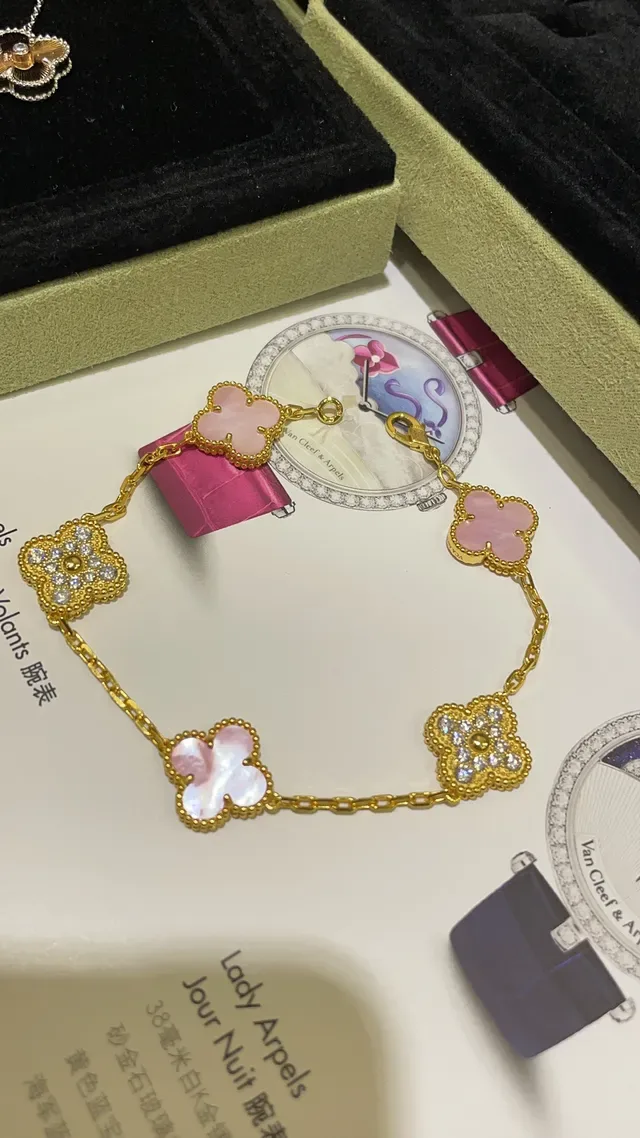 Van Cleef & Arpels Alhambra Pink Mother-of-Pearl and Diamond Pavé Gold Bracelet 5