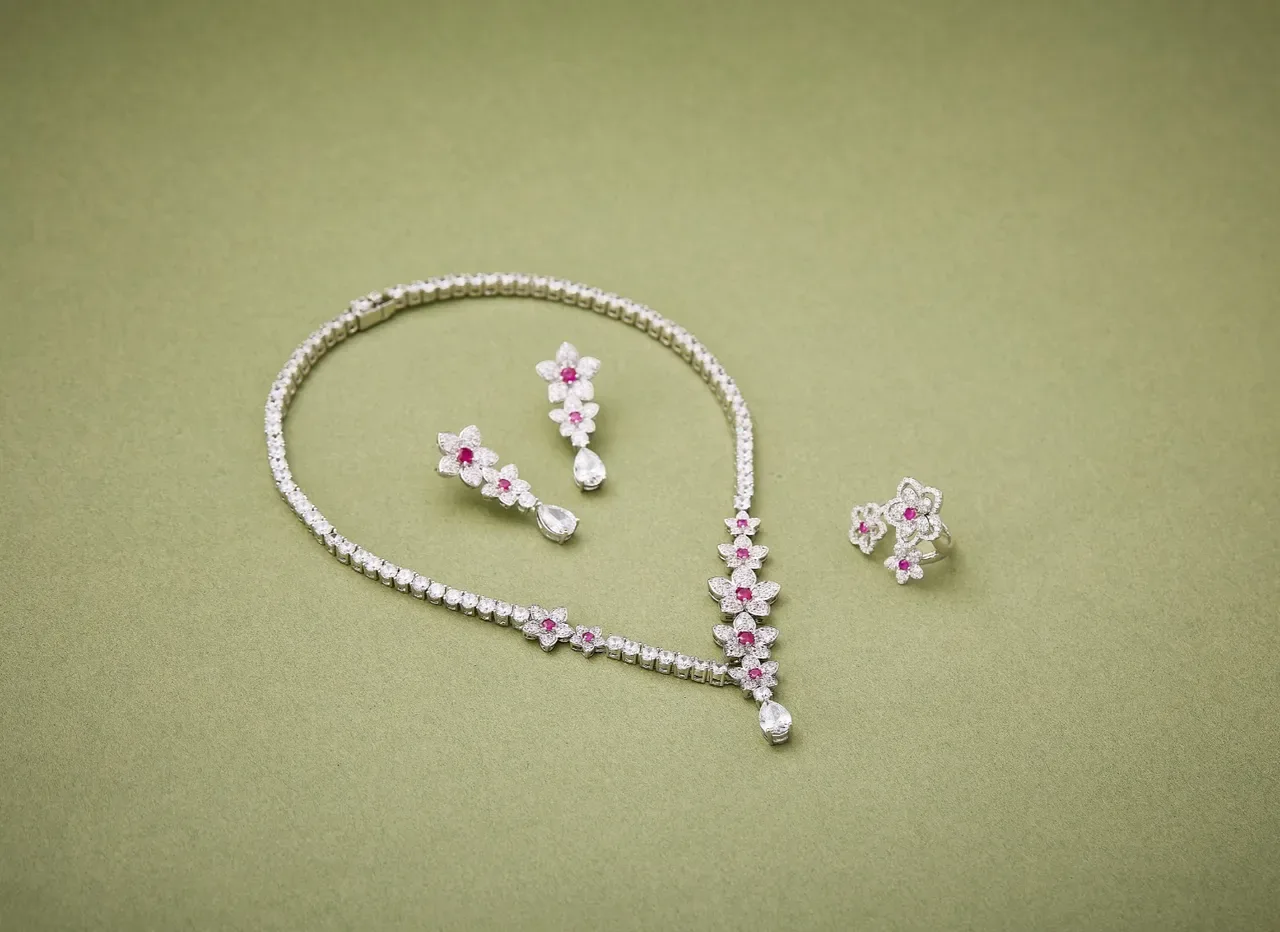 Van Cleef & Arpels Frivole White Pink Flower-Shaped Pavé-Set Diamonds Ring 6