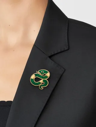 Van Cleef & Arpels ذهب أخضر شكل أفعى ملتفة نقش إيمل مالاخايت بروش 9
