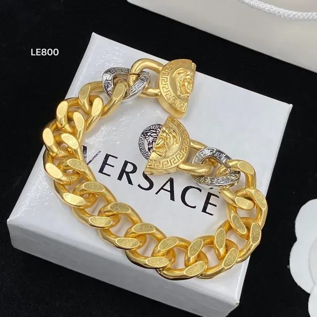 Versace Gold Silver Chunky Curb Chain Medusa Head Medallion Bracelet 2