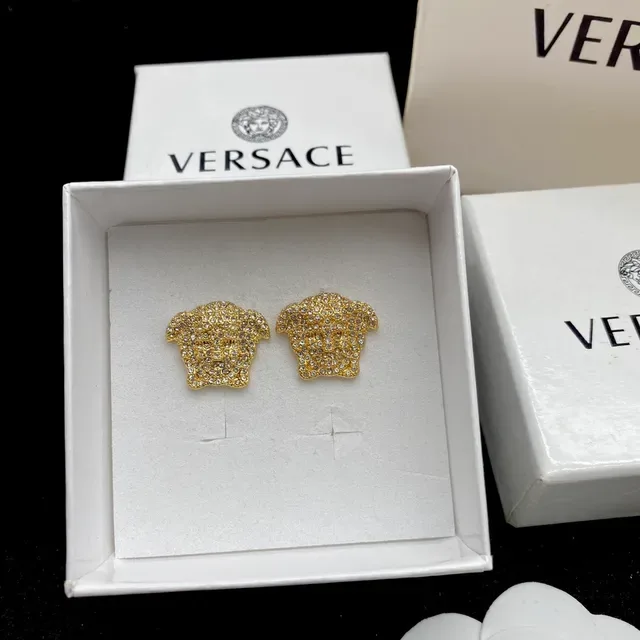 Versace Medusa 金色粉色头轮廓 Pave 水晶镶嵌耳环 2