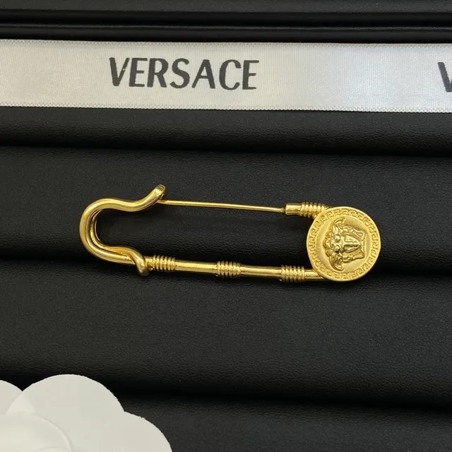 Versace Medusa Head Gold-Tone Safety-Pin Brooch 6