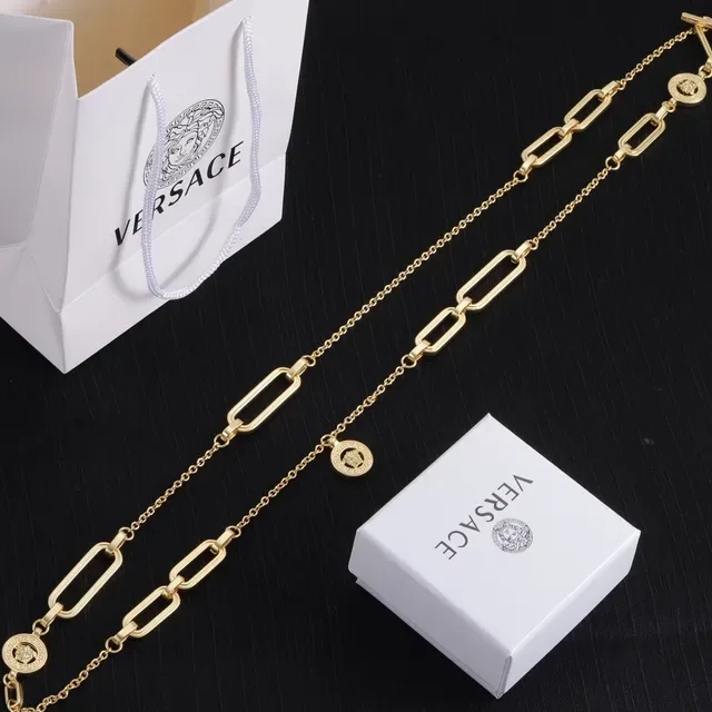 Versace Odissea Collier Doré Clip de Papier Medusa 4