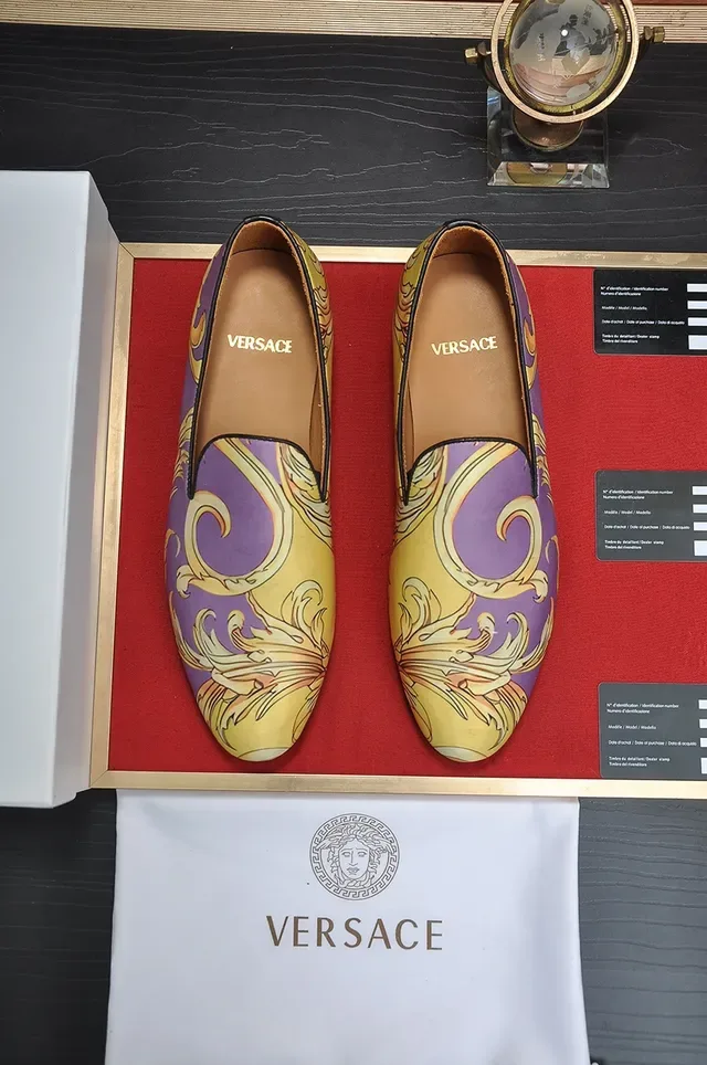 Versace Odissea حذاء لوفر slip-on بنفسجي ذهبي طباعة baroque 5