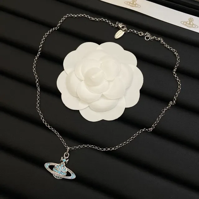 Collier Vivienne Westwood Classique Orbe Planétaire Incrusté de Cristaux 4