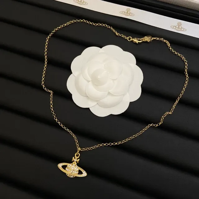 Collier Vivienne Westwood Classique Orbe Planétaire Incrusté de Cristaux 5