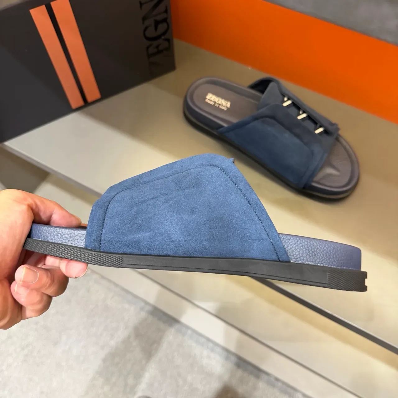 Zegna 米色麂皮交叉弹力带拖鞋 7