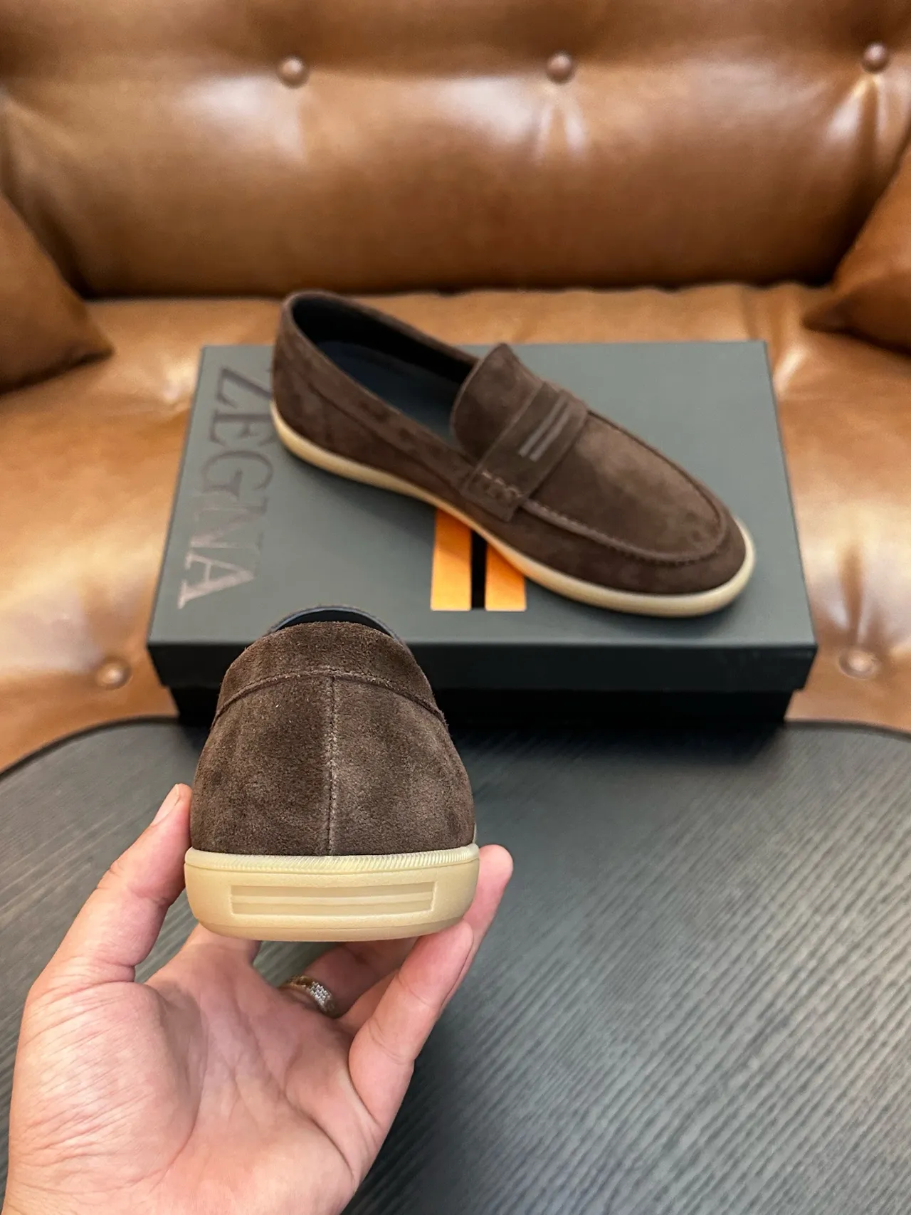 Zegna ब्राउन बीज सuede Penny Strap Loafer 3